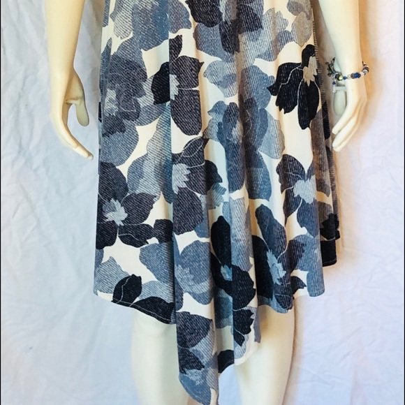 London Times fun and flirty hi lo Maxi - Picture 10 of 11